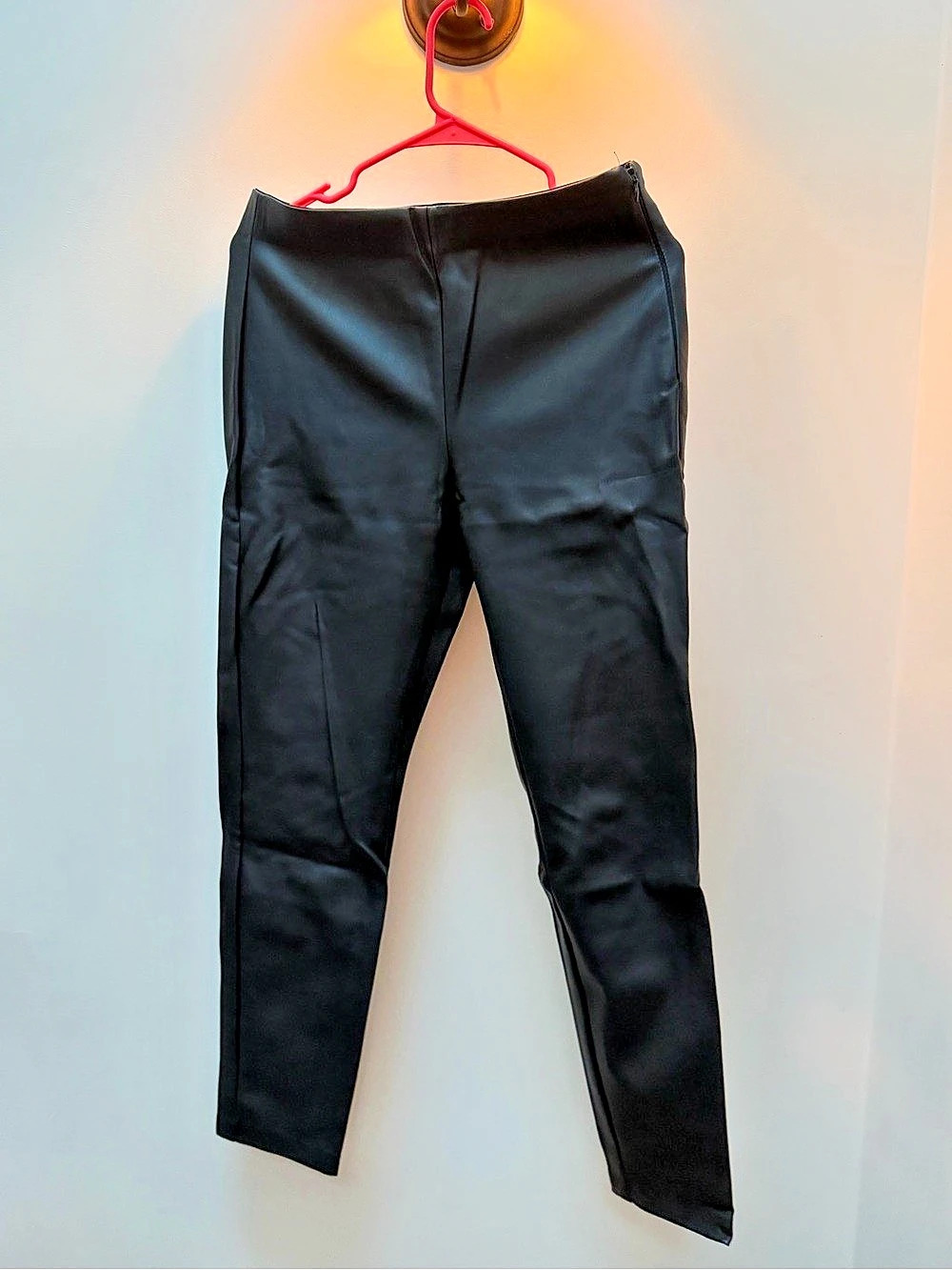 Banana Republic Skinny Pleather Pants in Black Size 8